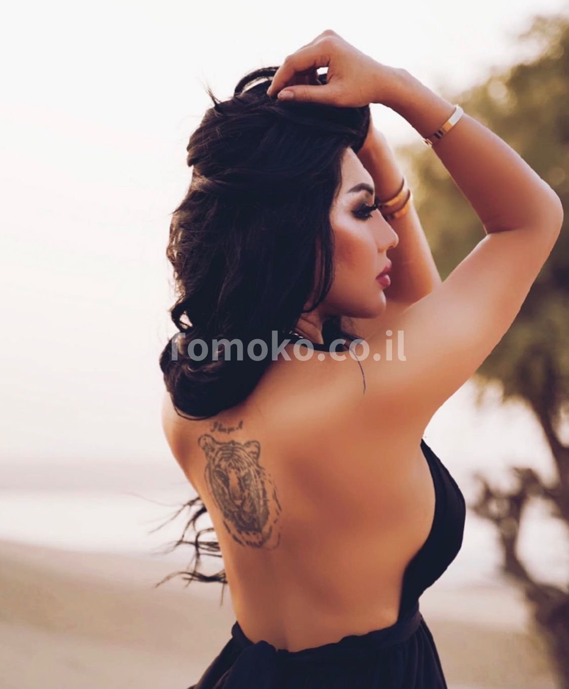 בצפון הארץ • בעלת ביטחון עצמי