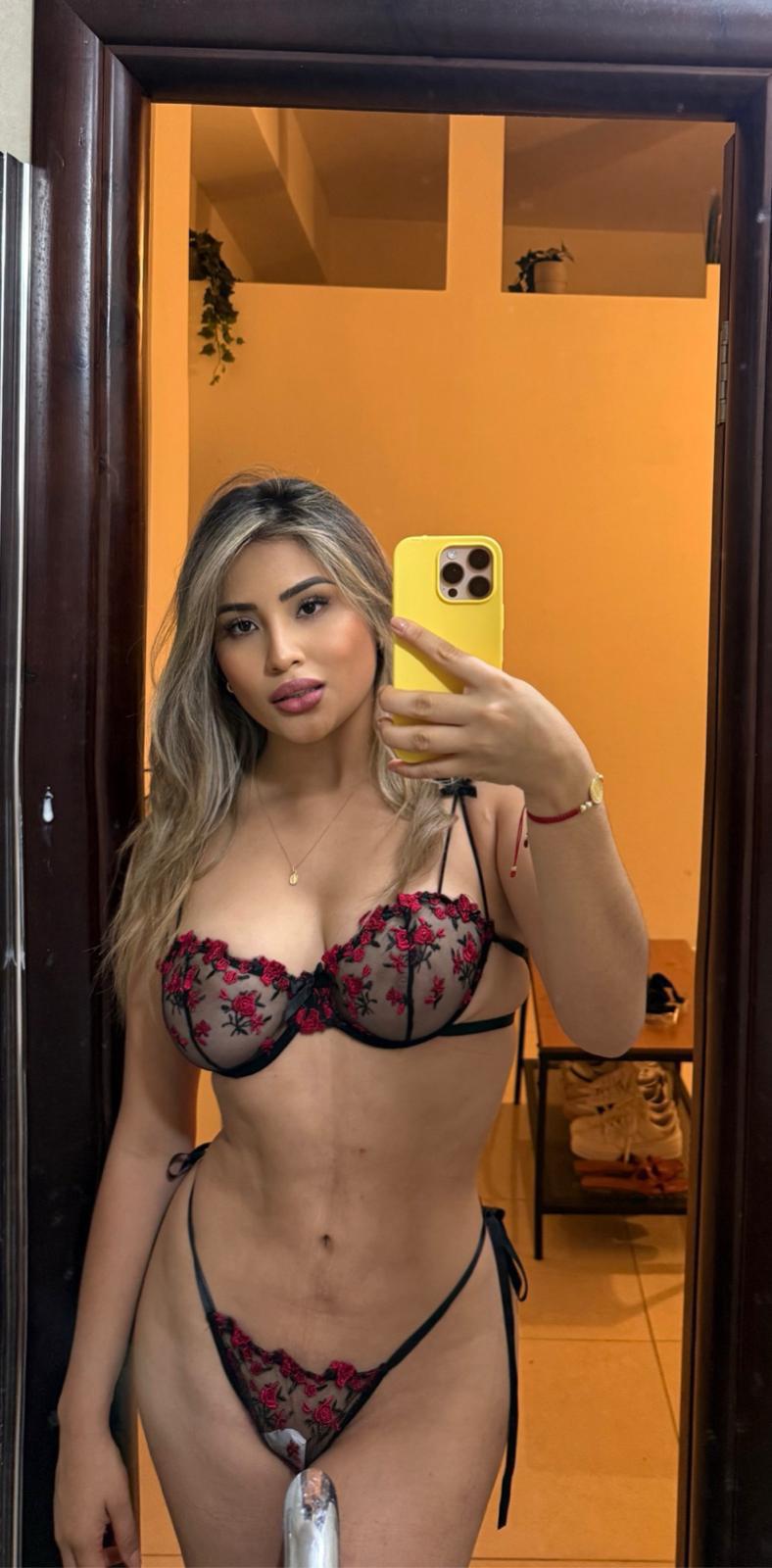 אלי בירושלים- תיירת ברזילאית