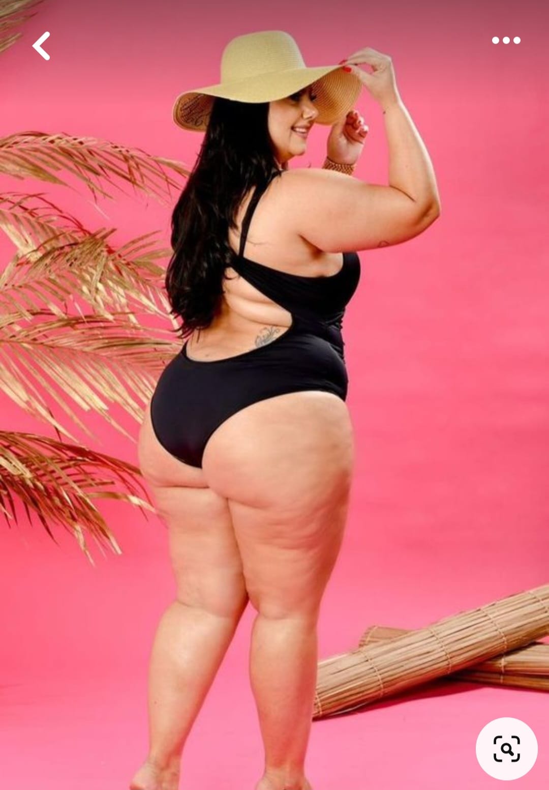 דיאנה -מבנה גוף סקסי ברזילאית תיירת 35 – בבת ים