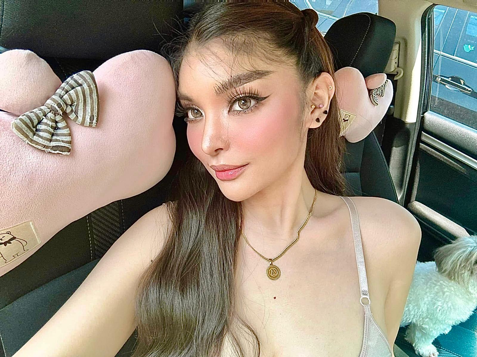 דוגמנית אמיתית מאמריקה בתל אביב