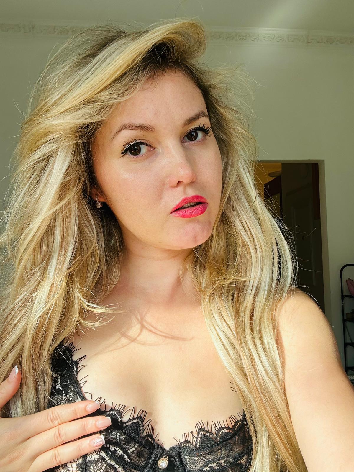 דיאנה-בת 32 תיירת מרוסיה-תל אביב