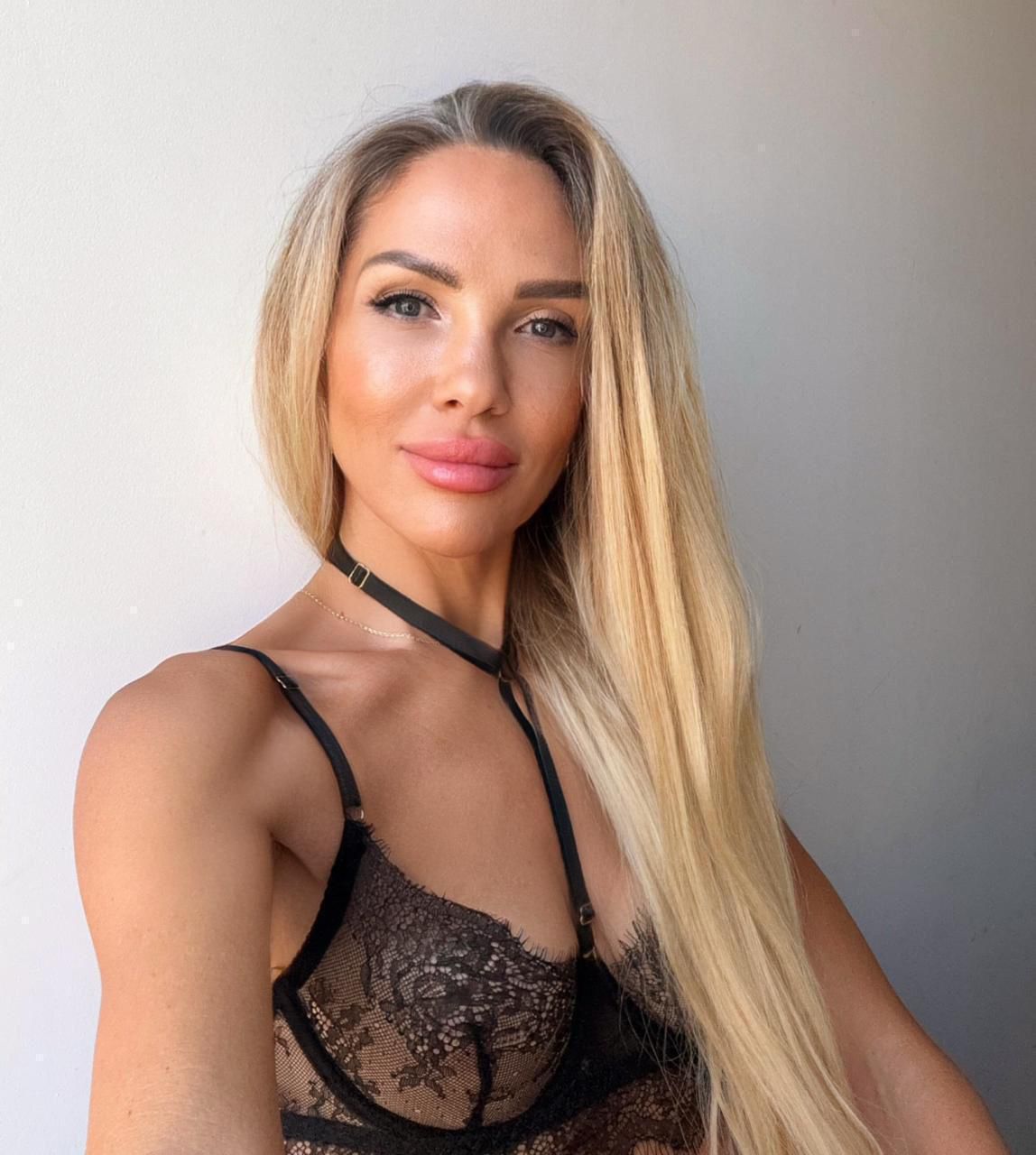 לולה- בתל אביב-בלונדינית רזה 31 רוסיה תיירת