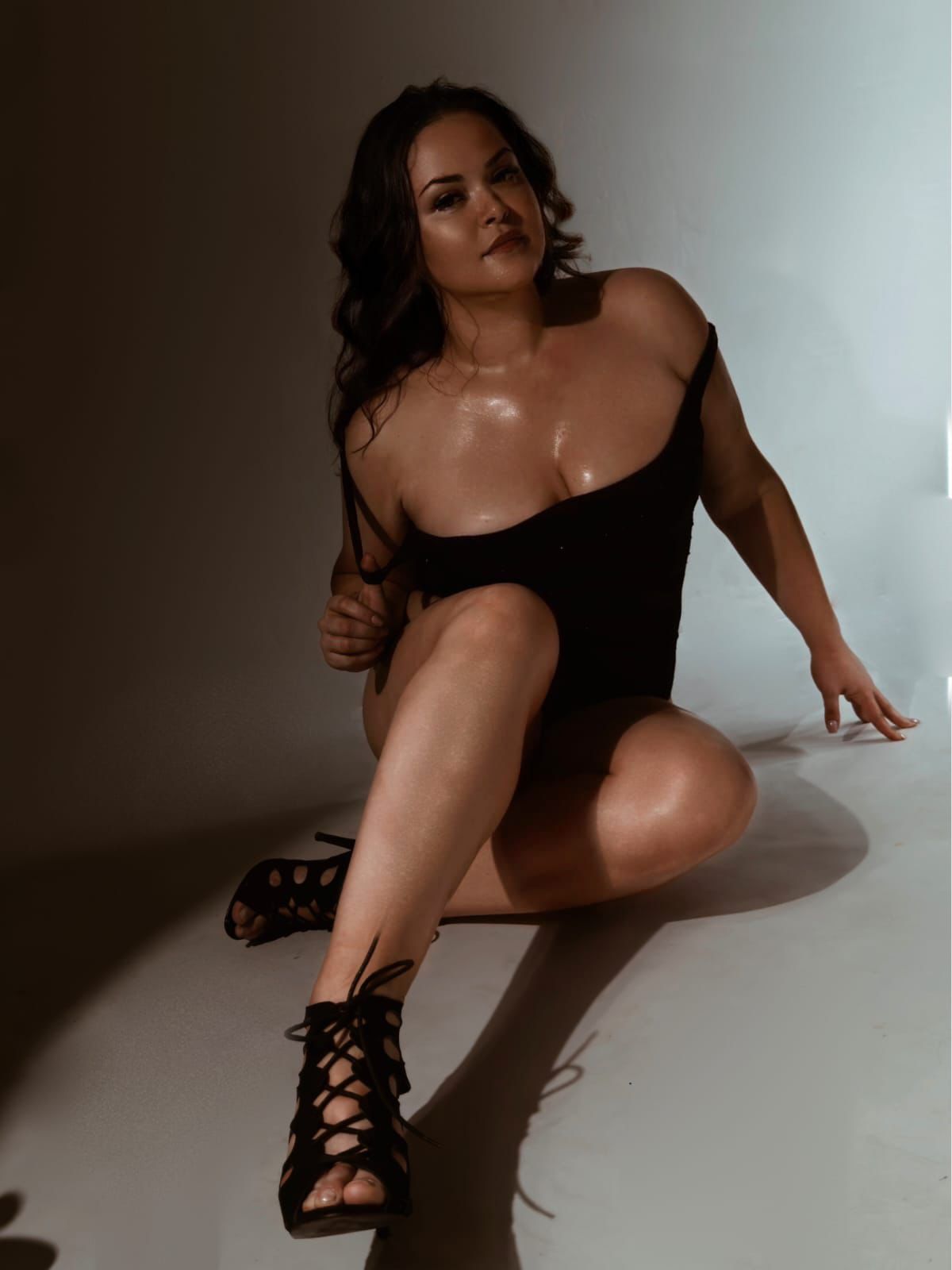 מרגו בת 29 אוקראינית תיירת-בתל אביב