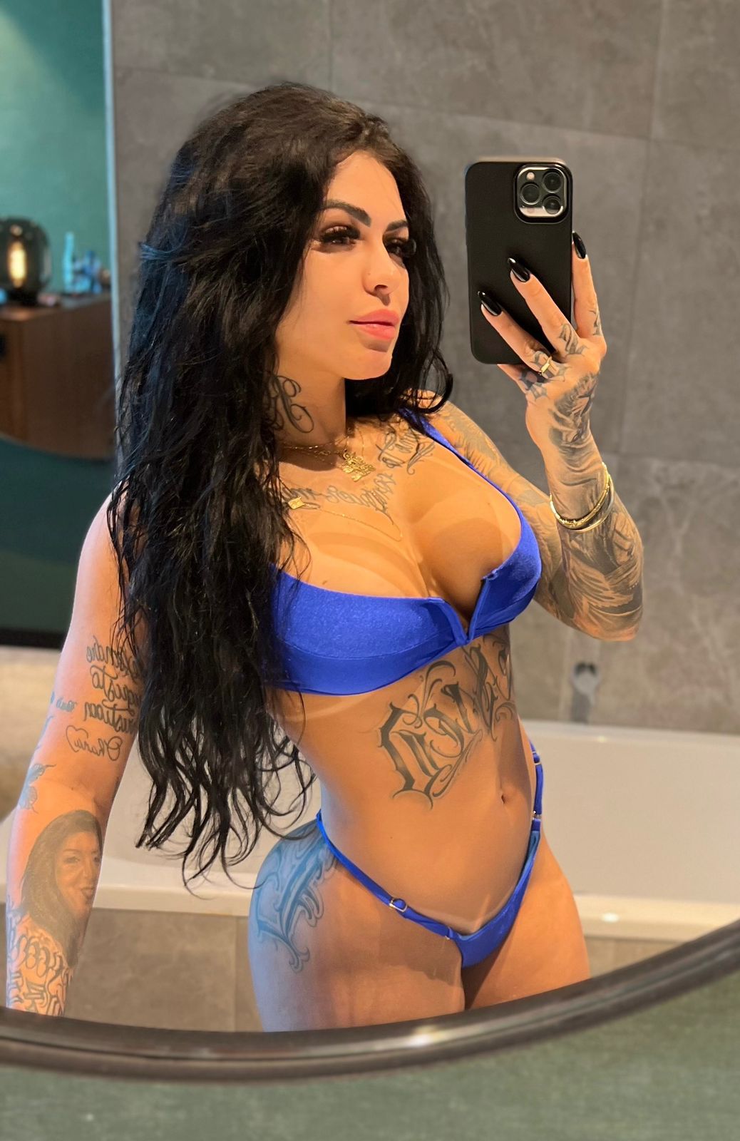 קטרינה – תל אביב- 25 ברזילאית