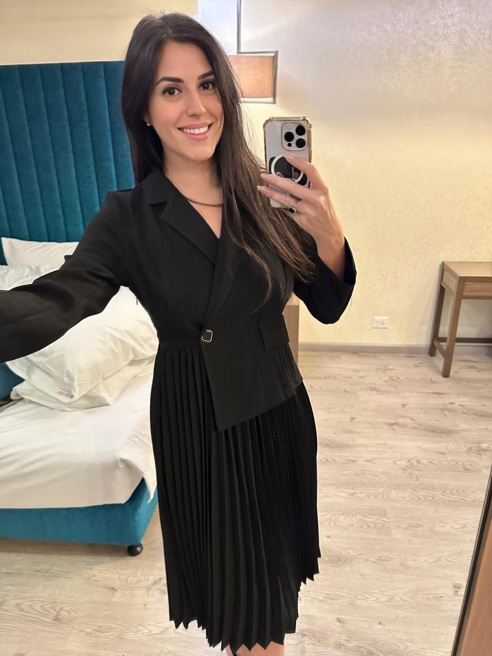 ריטה – תל אביב בת 28 ספורטיבית בחורה פצצה ברונטית