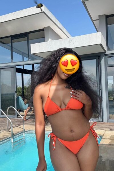 ברונטית מלאה במקומות הנכונים מעסה מדהימה-נתניה