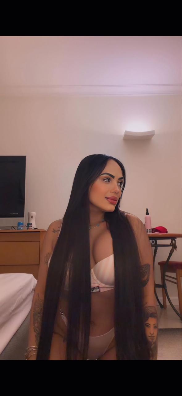 כוסית על ברזילאית תיירת-חיפה