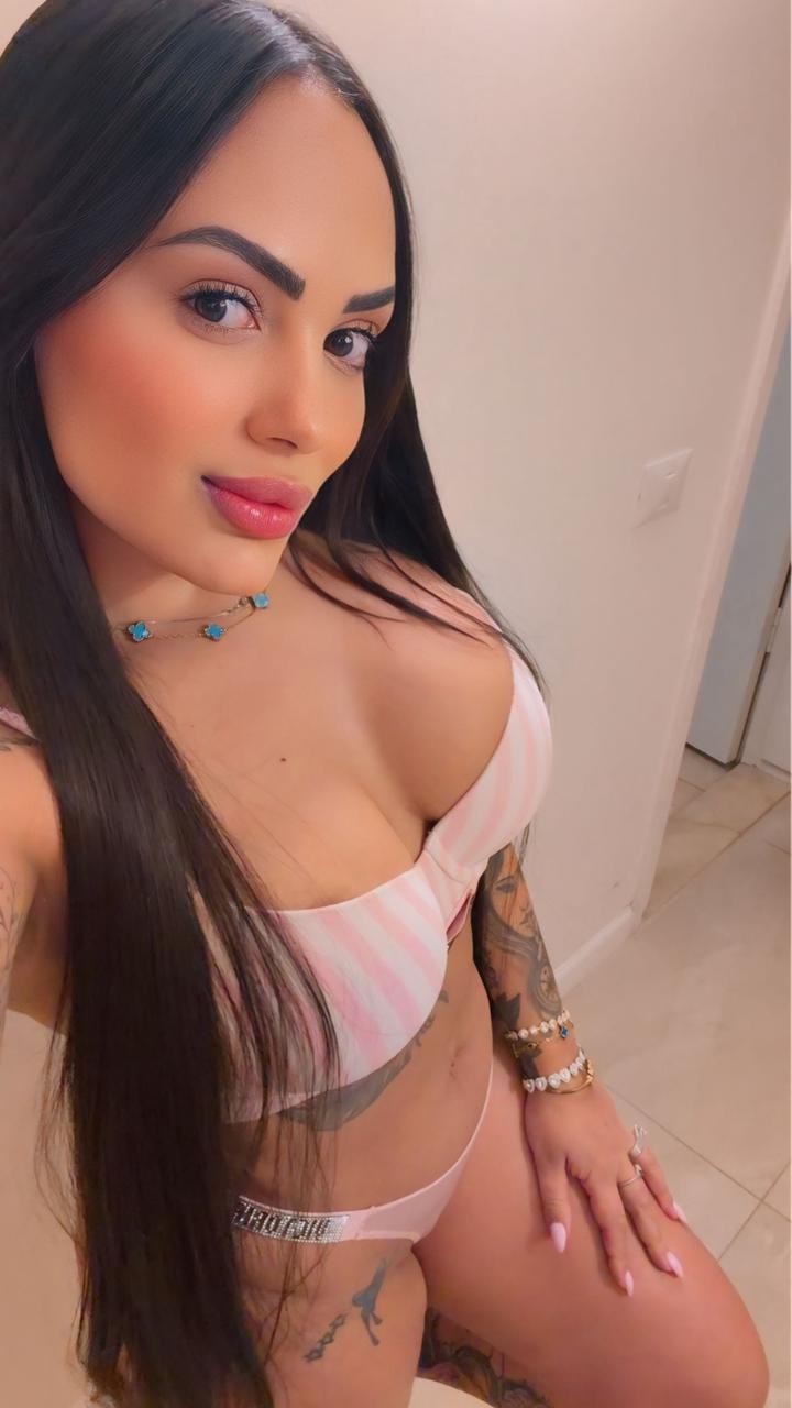 כוסית על ברזילאית תיירת-חיפה