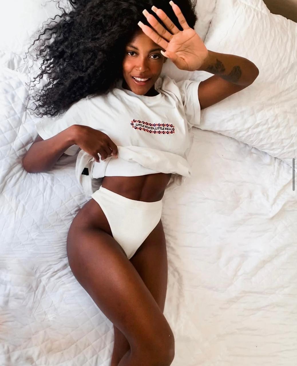 מל – תל אביב כוסית בת 25 ברזילאית