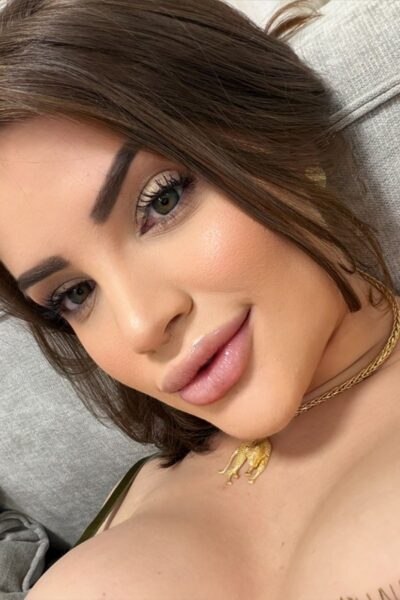 סופיה – בת 26 תיירת ברזילאית בבת ים