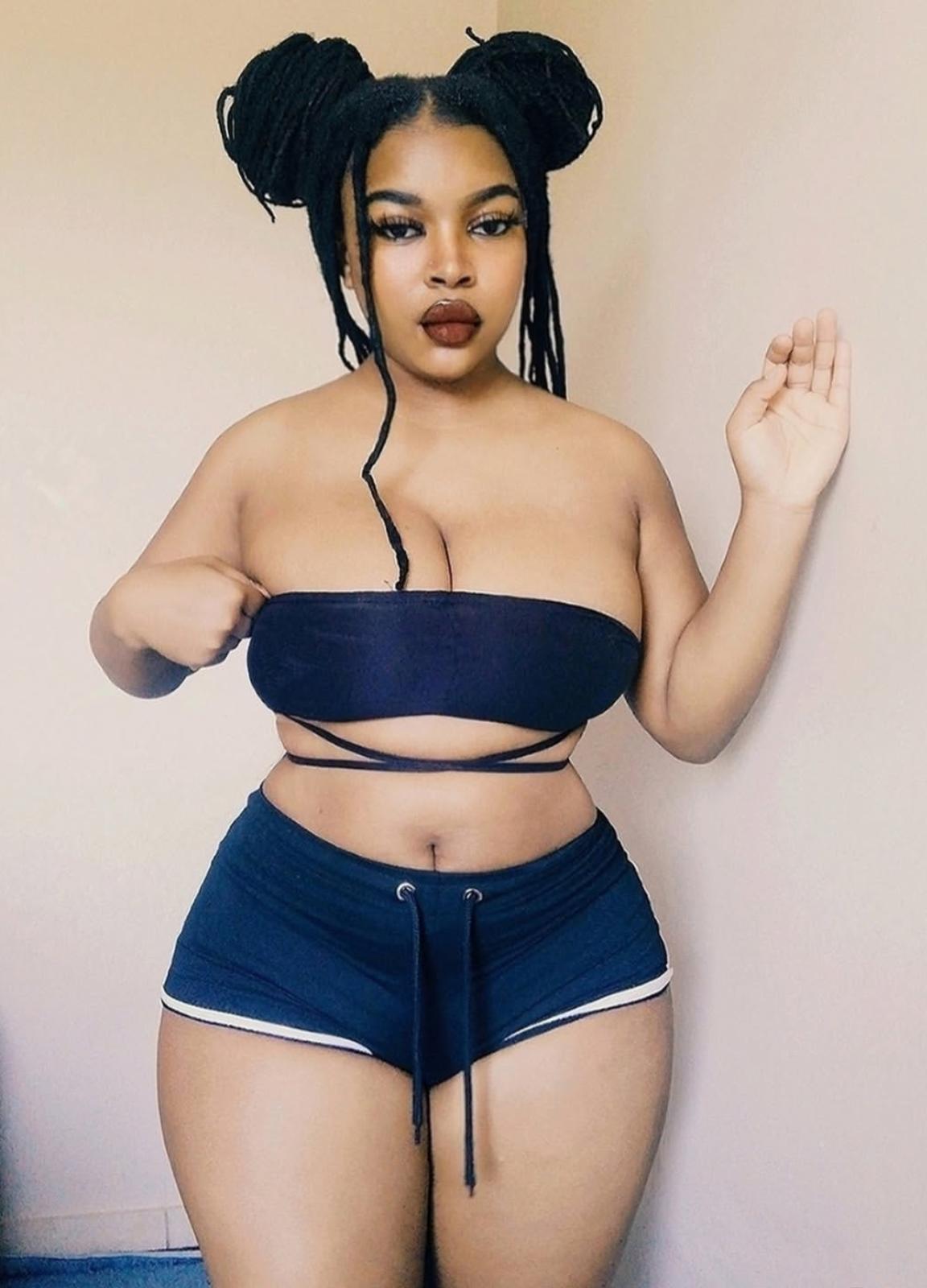 טשה-23 מלאה במקומות הנכונים תיירת אפריקאית – בתל אביב