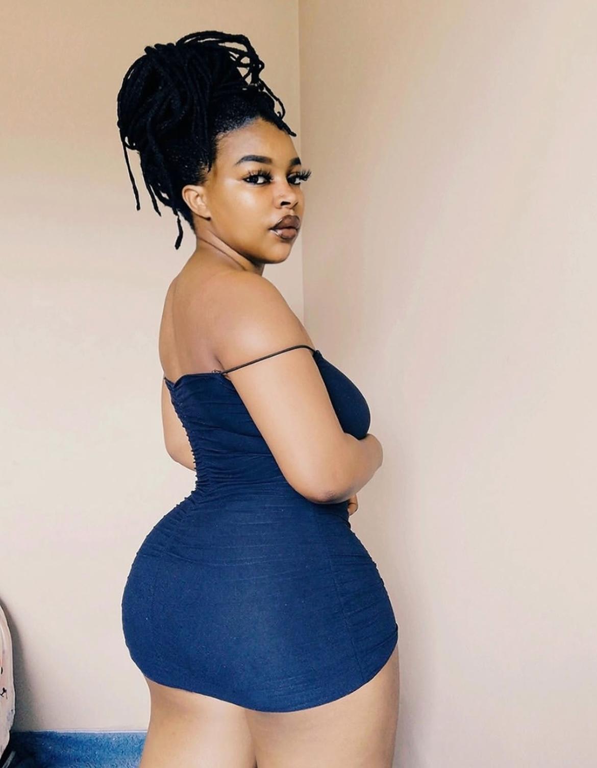 טשה-23 מלאה במקומות הנכונים תיירת אפריקאית – בתל אביב