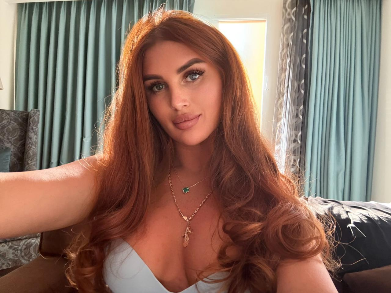 ליסה בת 22 תיירת- בתל אביב