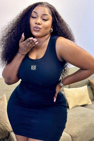 ליסה – בתל אביב מלאה במקומות הנכונים בחורה אפריקאית מחול