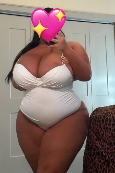 סרה- מלאה מסאזיסטית סקסית 45 -בבת ים