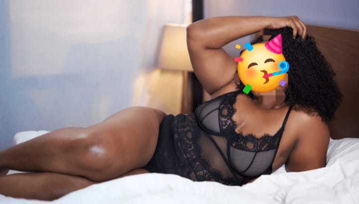 איזבלה – אפריקאית תיירת מבנה גוף סקסי – בירושלים