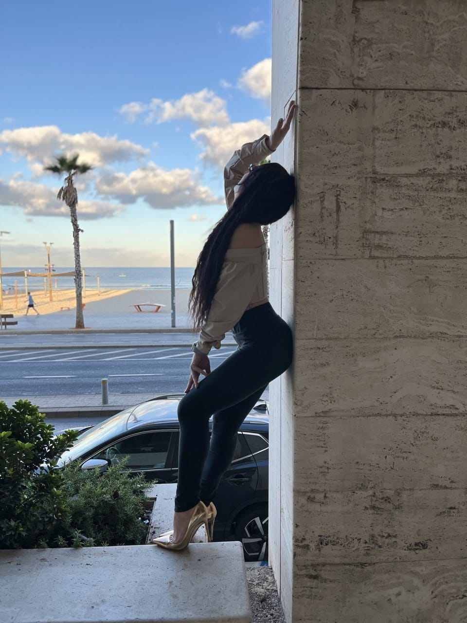 תל אביב בחורה מיוחדת במינה בת 25