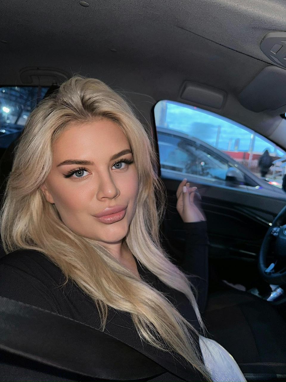 תל אביב-בת 19 בחורה מחול