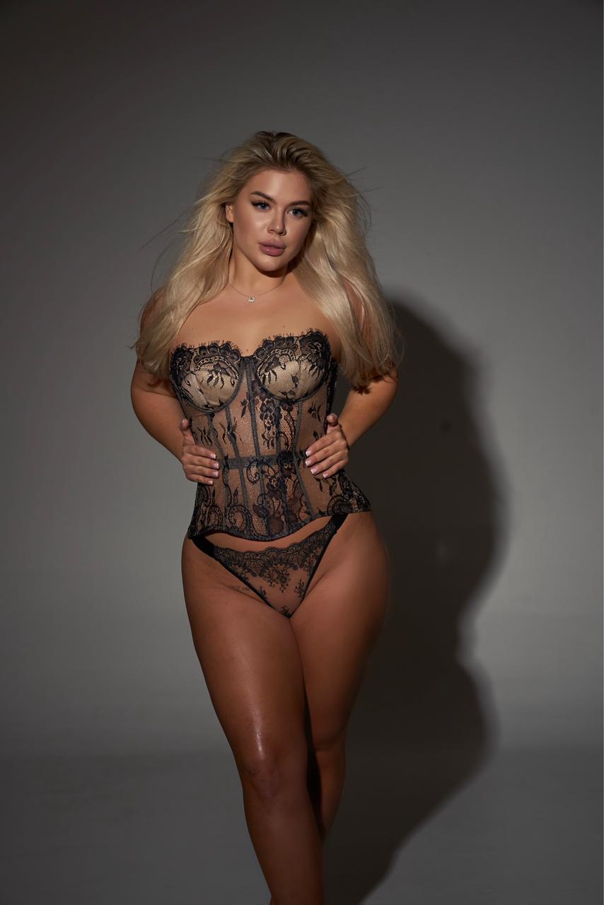 תל אביב-בת 19 בחורה מחול