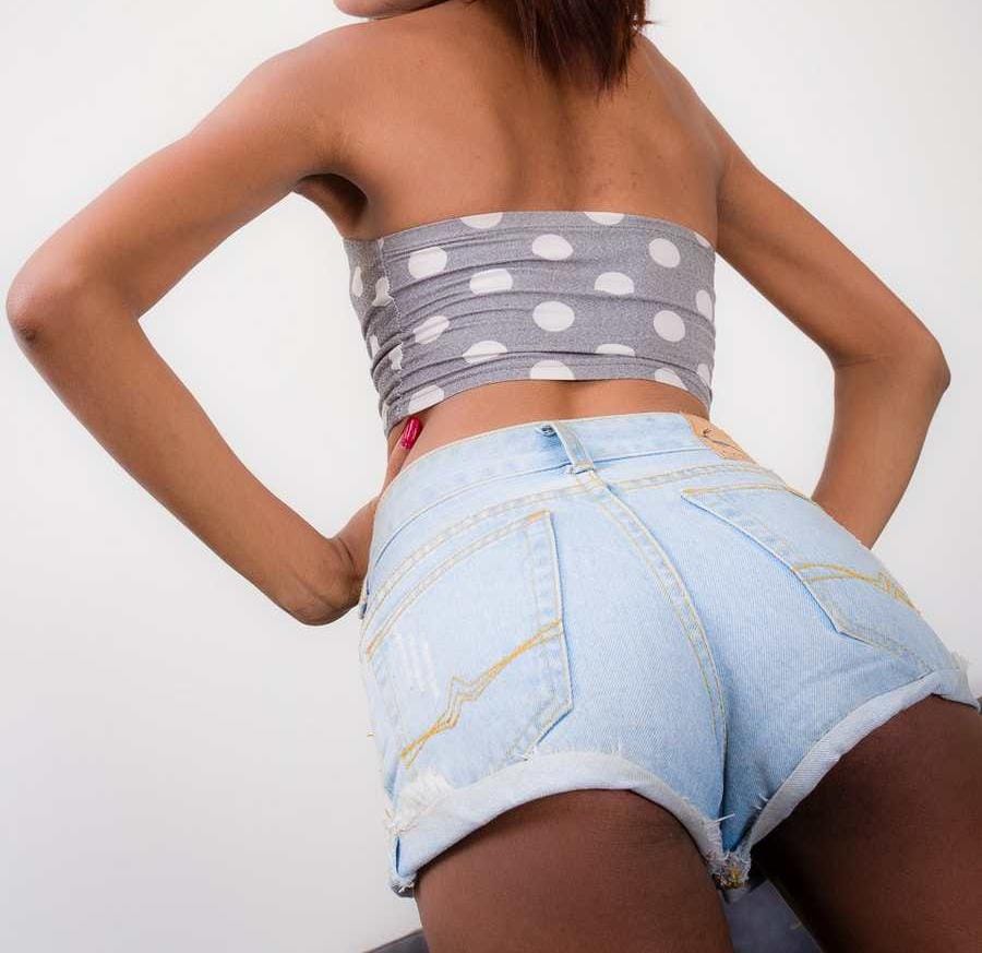 קוקסינלית נתניה 26 תיירת ברזילאית