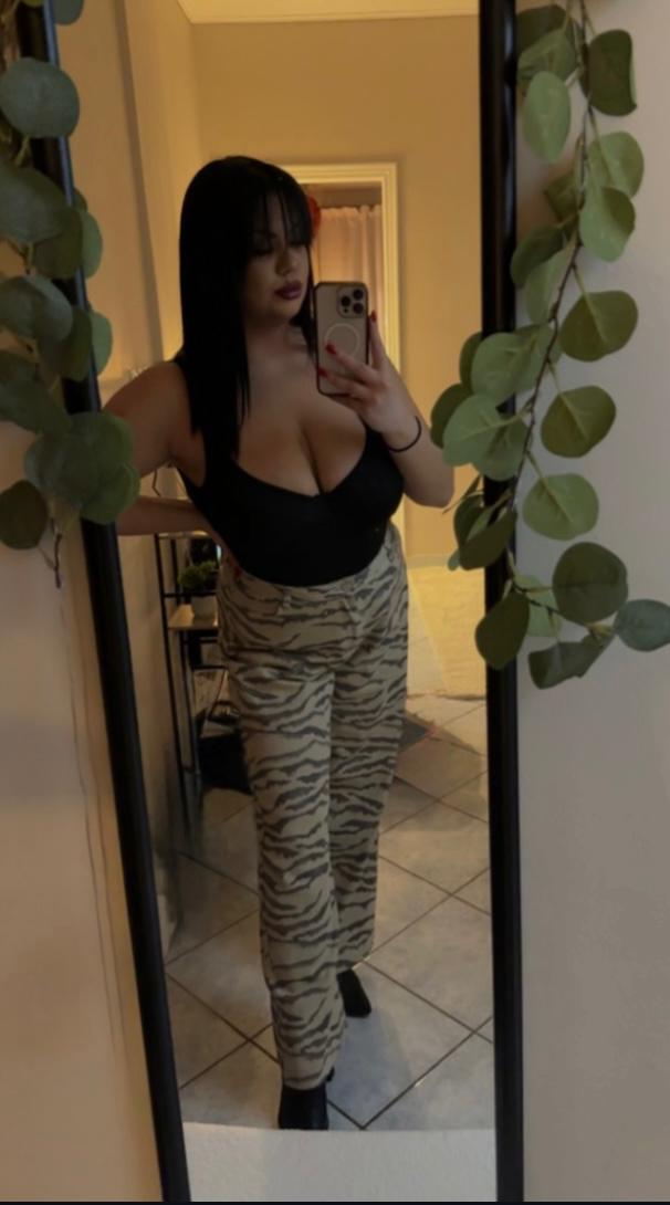 אנג'לינה בת 28 בחורה מחשמלת- בתל אביב