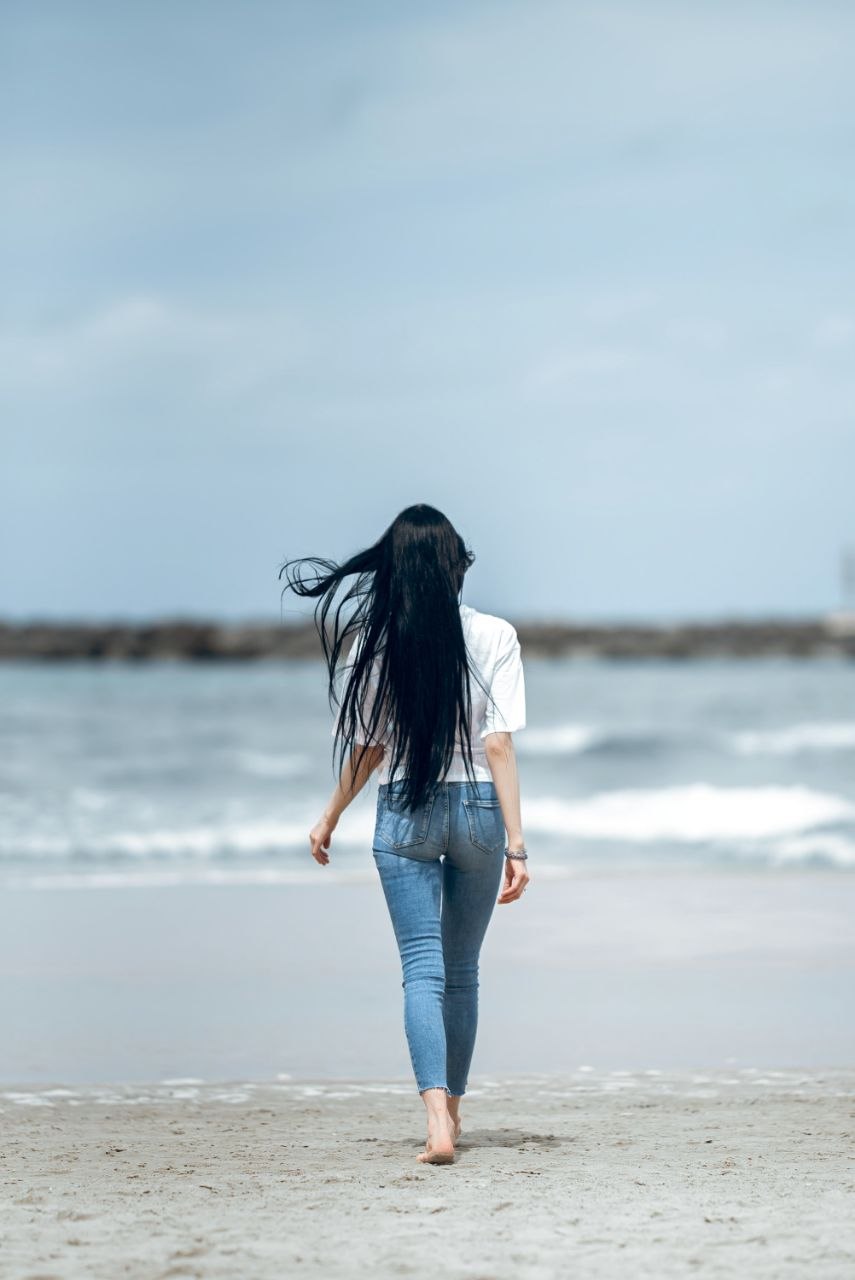ליזה- תל אביב בת 25 מטפלת מיוחדת סקסית